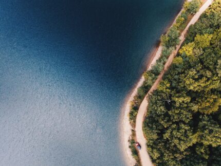 top view photography of seashore